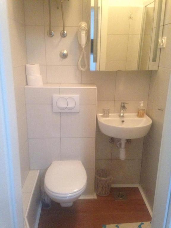 Centar 2 Private Room With Ensuite And Kitchenette Split Exterior photo